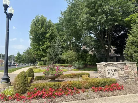 1983 Chalmers, Rochester Hills, MI 48309