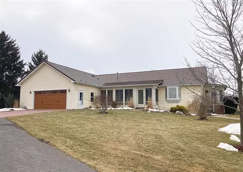 7800 S Jerome, Ashley, MI 48806