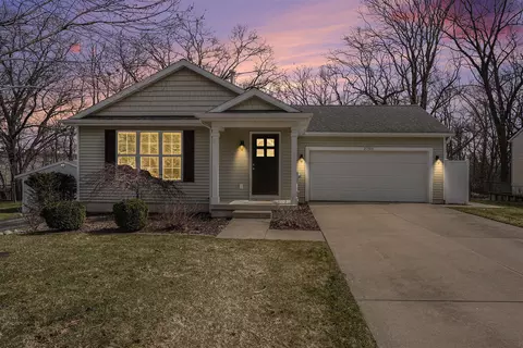 2700 Cornelia, Walker, MI 49544 photo 2