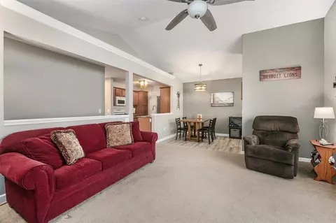2700 Cornelia, Walker, MI 49544 photo 4