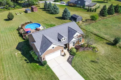 13540 S Park Mdws, Grant, MI 49327