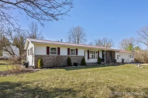 8651 Riverest, Portland, MI 48875