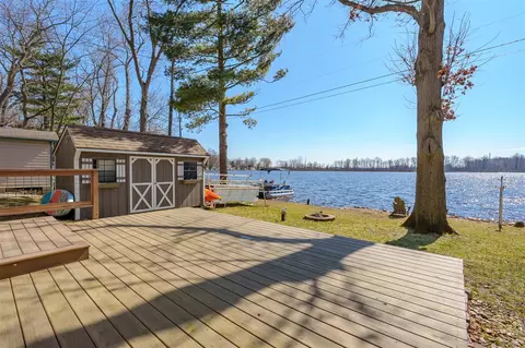 Exterior - 51004 Maple Rd, Marcellus, MI 49067 photo 4 of 5