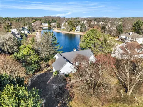 340 Blue Isle, Holland, MI 49424