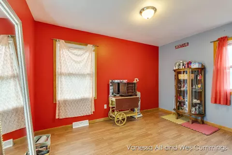 Bedroom - 295 Roberta Jayne, Lowell, MI 49331 photo 4 of 5