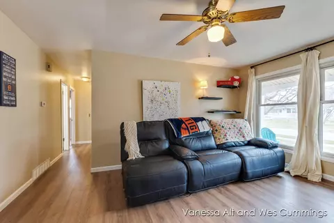 Entry Way - 295 Roberta Jayne, Lowell, MI 49331 photo 1 of 1