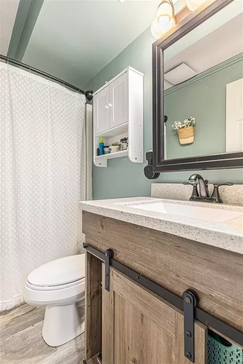 Bath - 3250 Reynolds, Jackson, MI 49201 photo 3 of 3