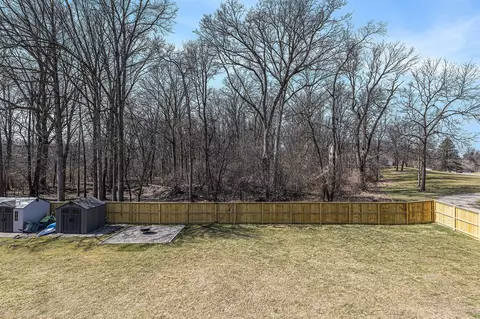 Exterior - 3250 Reynolds, Jackson, MI 49201 photo 7 of 12