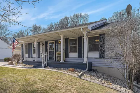 Exterior - 3250 Reynolds, Jackson, MI 49201 photo 2 of 12