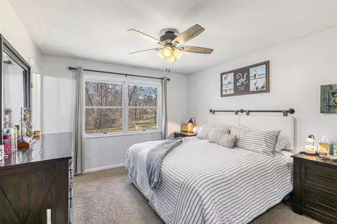 Bedroom - 3250 Reynolds, Jackson, MI 49201 photo 1 of 5