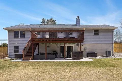 Exterior - 3250 Reynolds, Jackson, MI 49201 photo 9 of 12