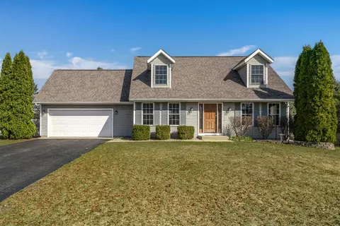7214 Texas Hts, Kalamazoo, MI 49009