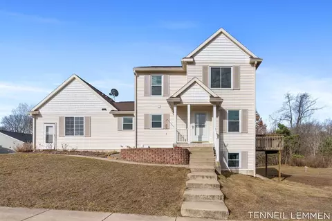 132 Foxtail, Ionia, MI 48846