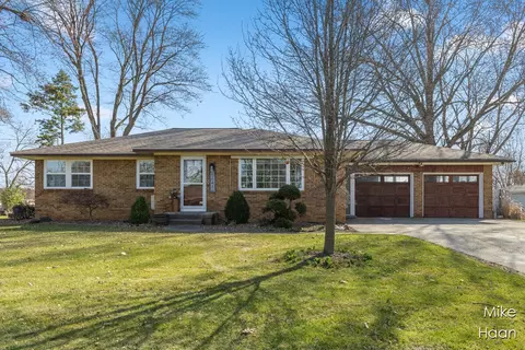 5648 40th, Hudsonville, MI 49426
