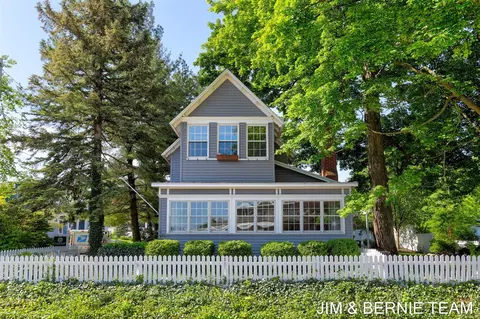 1200 Beach, Holland, MI 49423