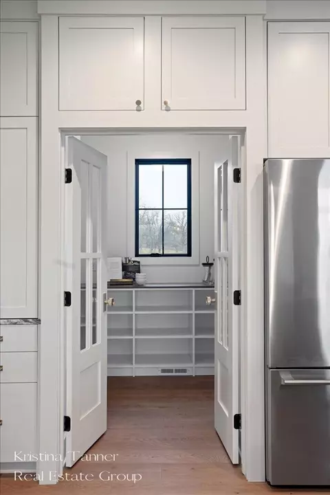 Kitchen - 742 Honey, Ada, MI 49301 photo 7 of 7