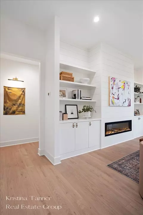 Entry Way - 742 Honey, Ada, MI 49301 photo 2 of 4