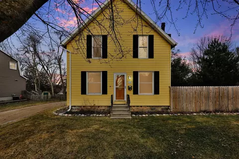 358 Quarterline, Portland, MI 48875