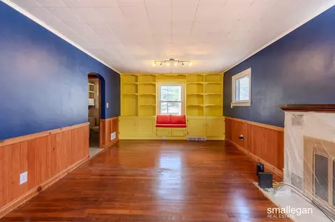 Living - 620 E Spg, Whitehall, MI 49461 photo 4 of 6