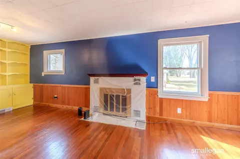 Living - 620 E Spg, Whitehall, MI 49461 photo 5 of 6