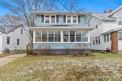 915 Ballard, Grand Rapids, MI 49507
