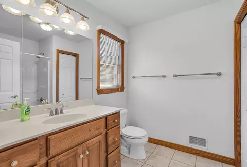 103 Cannes, Brooklyn, MI 49230 photo 34