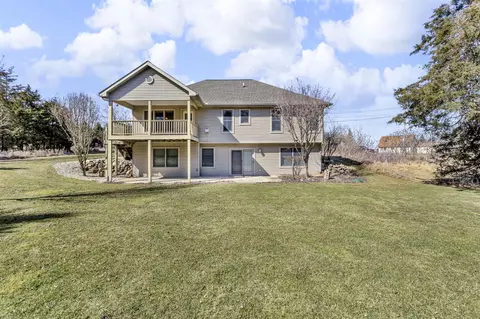 103 Cannes, Brooklyn, MI 49230 photo 10