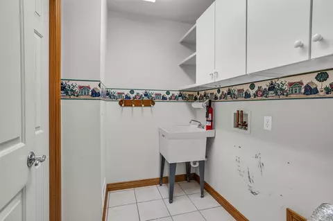 103 Cannes, Brooklyn, MI 49230 photo 27