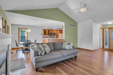 103 Cannes, Brooklyn, MI 49230 photo 21