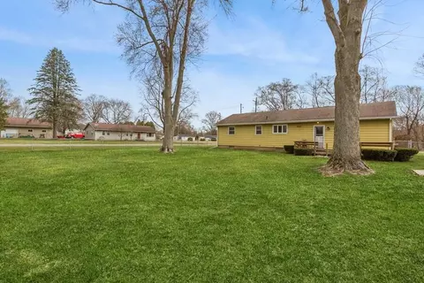 Exterior - 421 Chippewa, Buchanan, MI 49107 photo 3 of 4