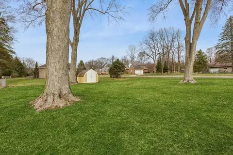 Exterior - 421 Chippewa, Buchanan, MI 49107 photo 4 of 4