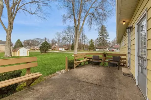 Exterior - 421 Chippewa, Buchanan, MI 49107 photo 2 of 4