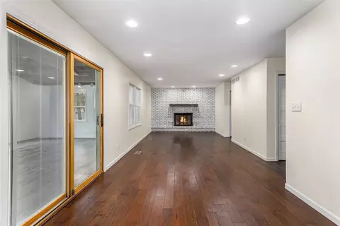 Living - 1400 E Rishel, Sturgis, MI 49091 photo 3 of 3