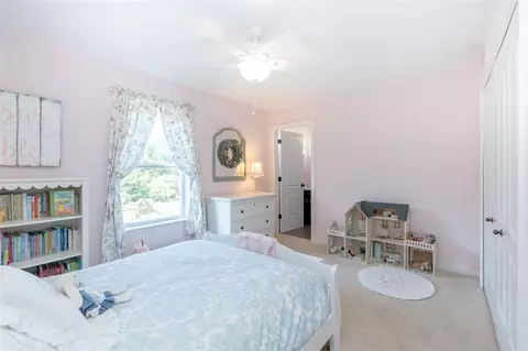 Bedroom - 7728 Fox Trce, Dexter, MI 48130 photo 4 of 10