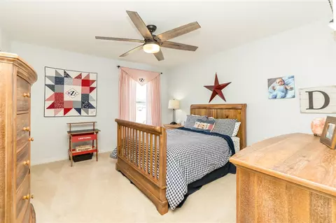 Bedroom - 7728 Fox Trce, Dexter, MI 48130 photo 8 of 10