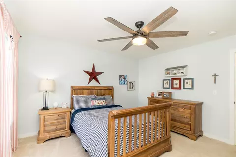 Bedroom - 7728 Fox Trce, Dexter, MI 48130 photo 9 of 10