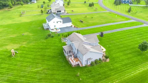 View/Area - 7728 Fox Trce, Dexter, MI 48130 photo 8 of 11