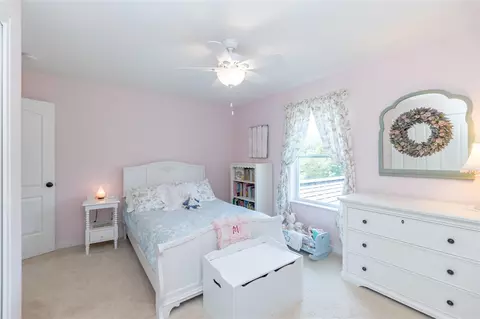 Bedroom - 7728 Fox Trce, Dexter, MI 48130 photo 5 of 10