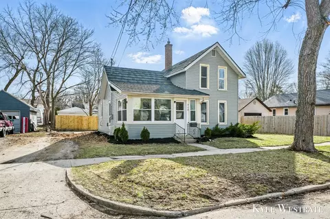 Exterior - 516 Pearl, Belding, MI 48809 photo 4 of 9