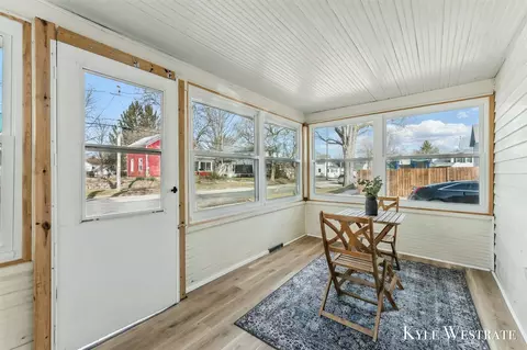 Exterior - 516 Pearl, Belding, MI 48809 photo 6 of 9