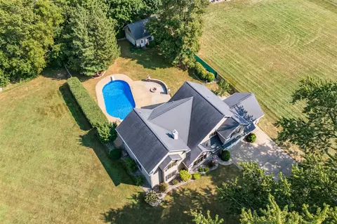 380 Bernard, Schoolcraft, MI 49087