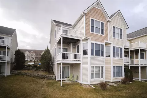 86 Charter, Manistee, MI 49660