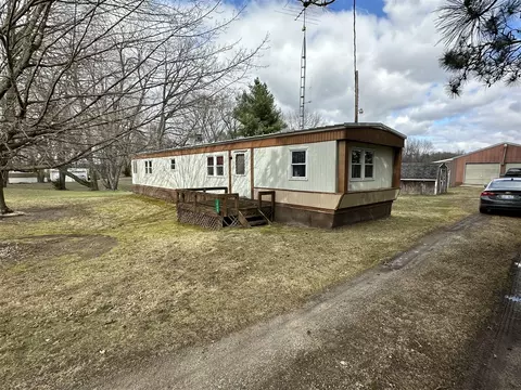 1846 U, Hastings, MI 49058