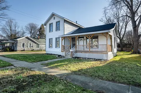 312 Mcomber, Dowagiac, MI 49047