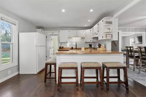Kitchen - 727 E 2nd, Lawton, MI 49065 photo 1 of 4