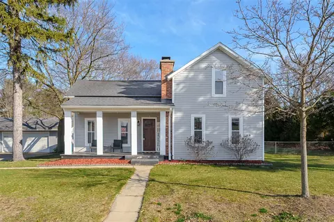 Exterior - 727 E 2nd, Lawton, MI 49065 photo 4 of 13