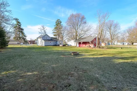 Exterior - 727 E 2nd, Lawton, MI 49065 photo 12 of 13