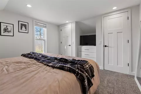 Bedroom - 727 E 2nd, Lawton, MI 49065 photo 3 of 4