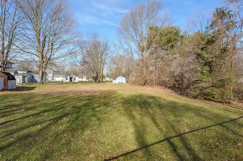 Exterior - 727 E 2nd, Lawton, MI 49065 photo 13 of 13