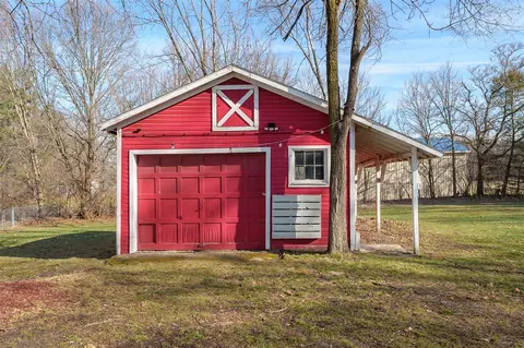 Exterior - 727 E 2nd, Lawton, MI 49065 photo 10 of 13